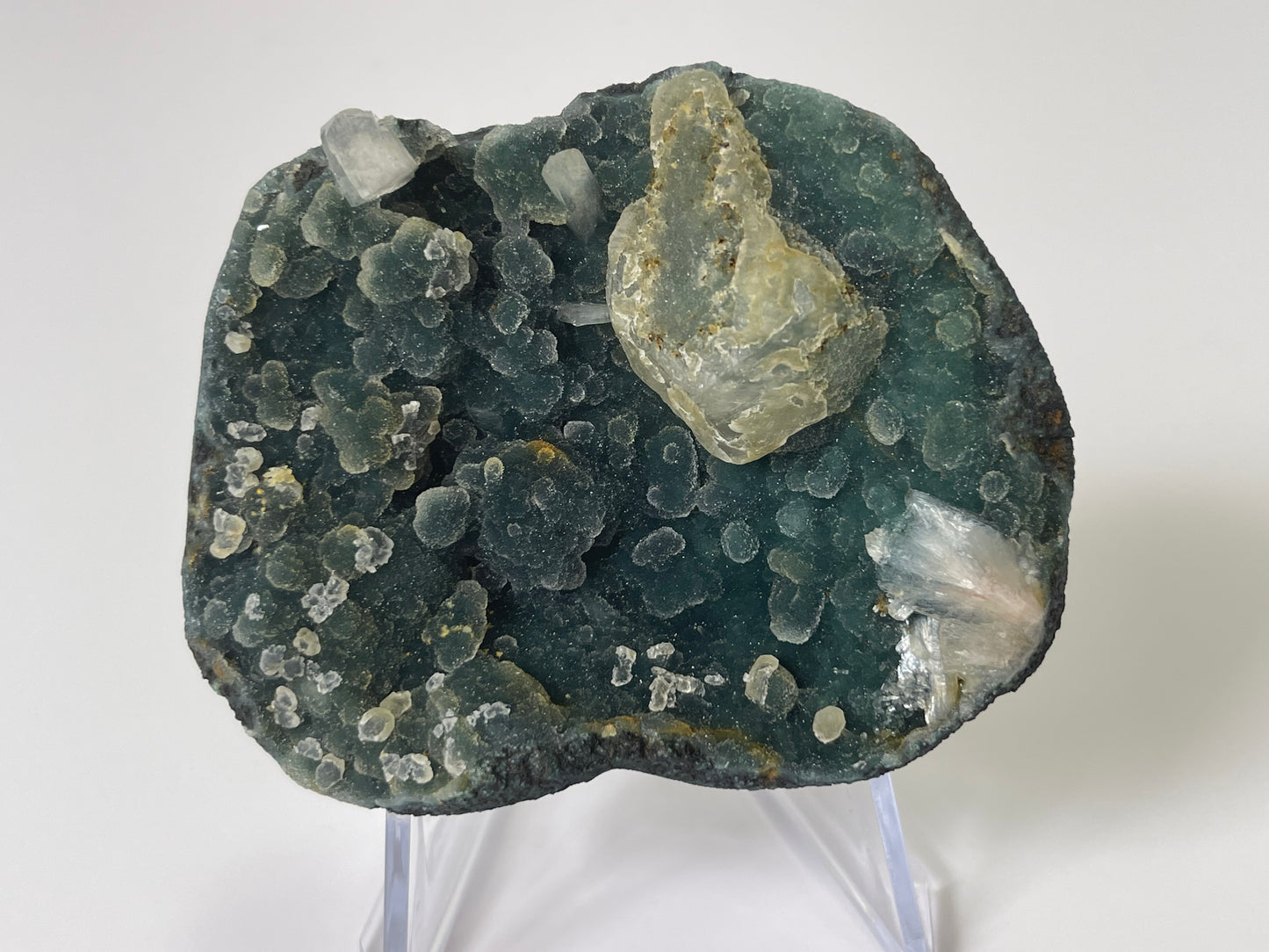 Green Chalcedony with Heulandite and Apophyllite Raw Chalcedony Druzy Cluster Heulandite specimen Crystal Home Decor Rare Crystal Gift