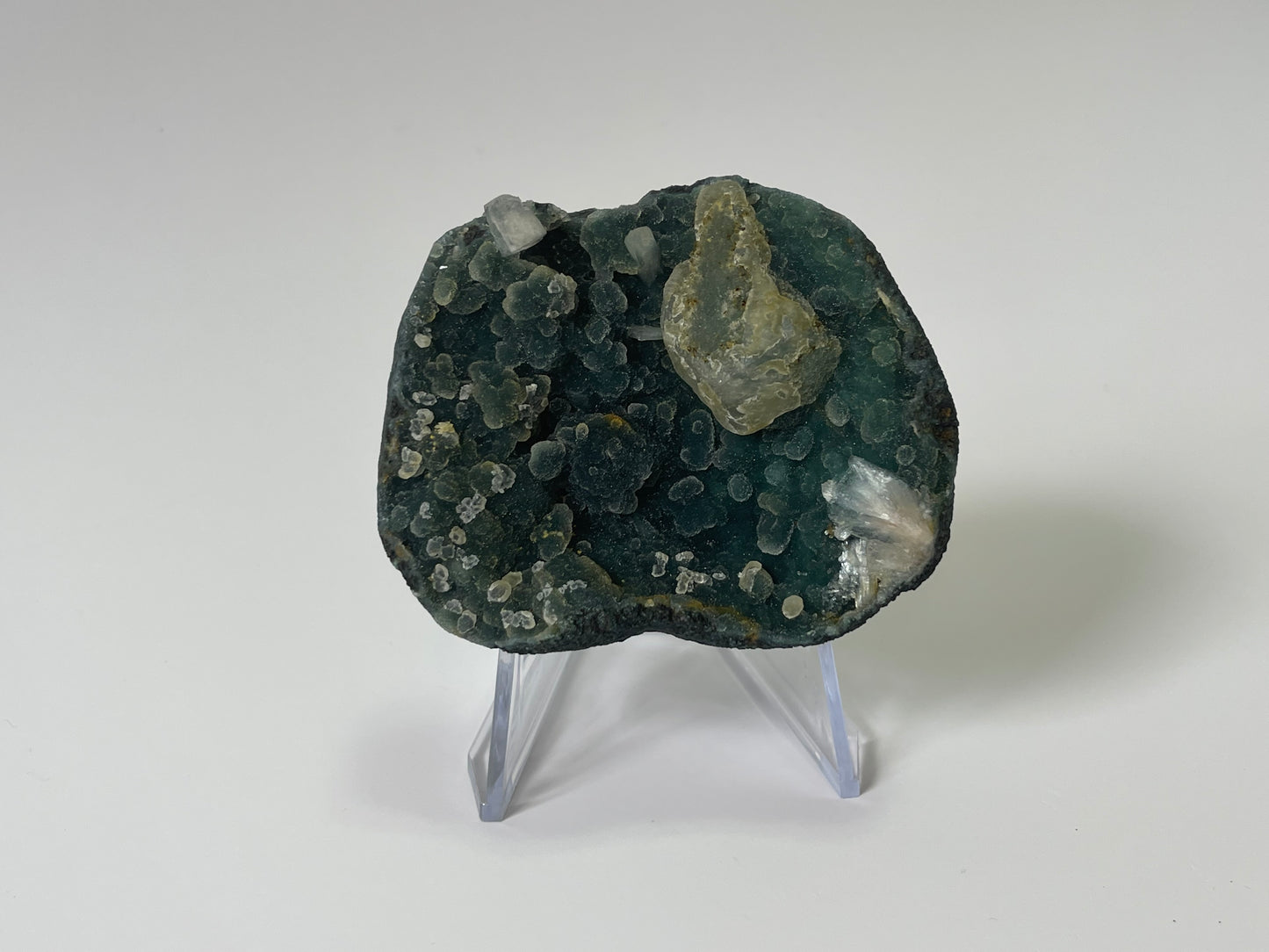 Green Chalcedony with Heulandite and Apophyllite Raw Chalcedony Druzy Cluster Heulandite specimen Crystal Home Decor Rare Crystal Gift