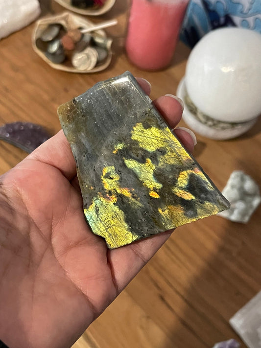 Palm Sizes Labradorite Slab Healing Crystal